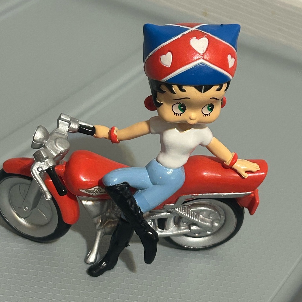 Figurine